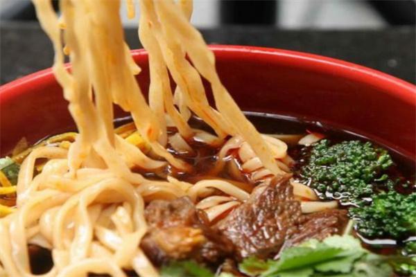 豫老三牛肉拉面加盟