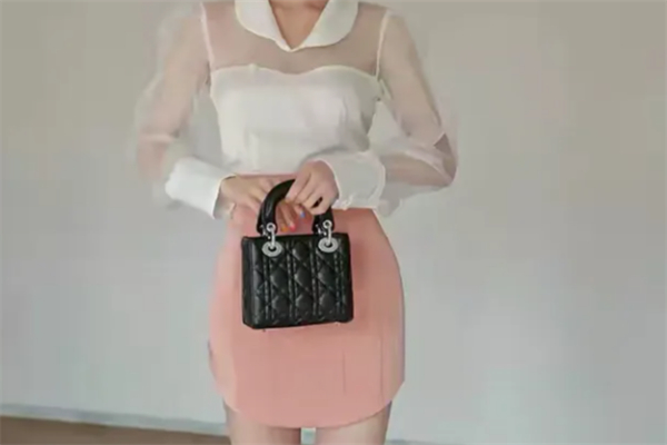 安之若素女裝加盟