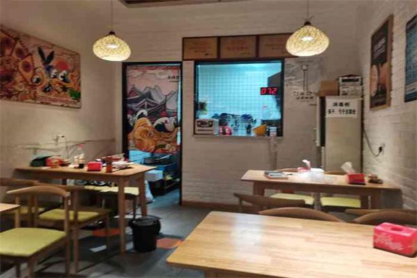 朱曉克酥湯酸辣粉加盟