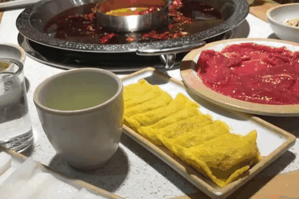 臥龍橋火鍋加盟