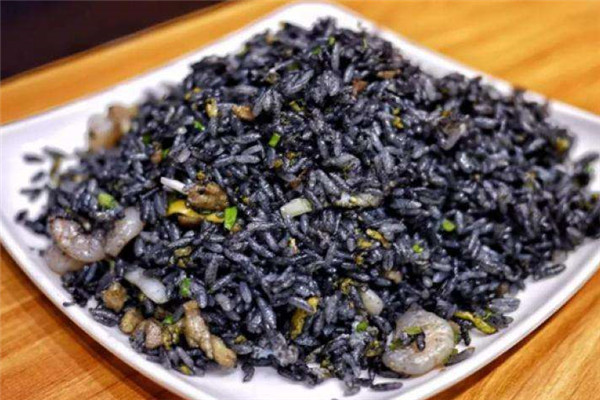 黑金炒飯加盟