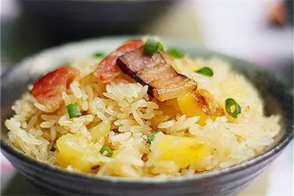 回味洋芋飯加盟
