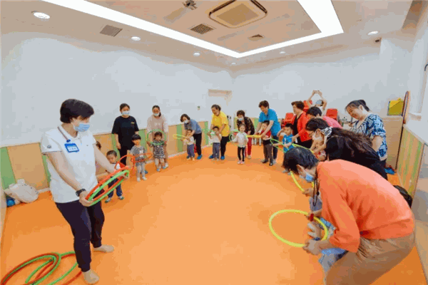 奧游SKATING·米高運(yùn)動(dòng)成長(zhǎng)中心