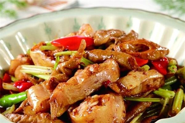 鯨三胖肥腸魚加盟