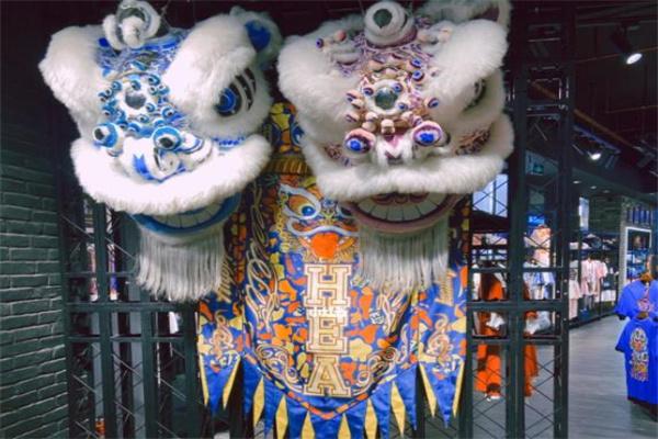 hea醒獅服飾加盟