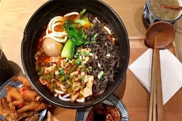 知味客米粉加盟