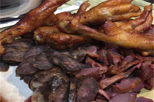 熏醬面食小酒館