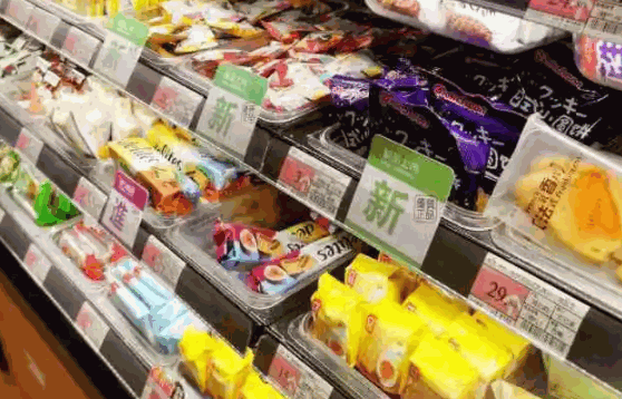 大口小口零食店條件?