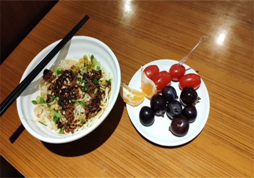 食時(shí)享加盟