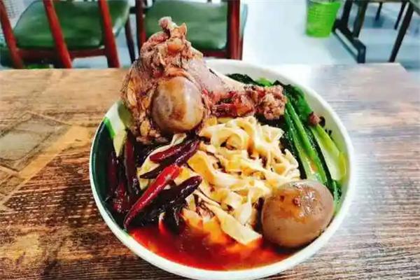 肉記牛排板面加盟