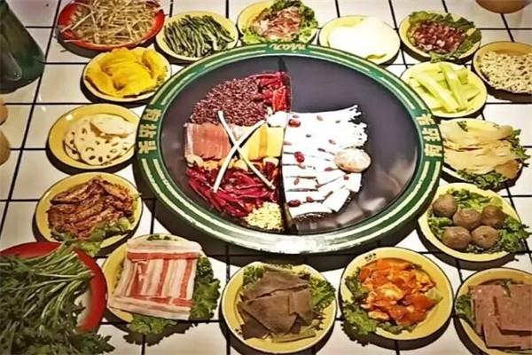 搓一桌市井火鍋加盟