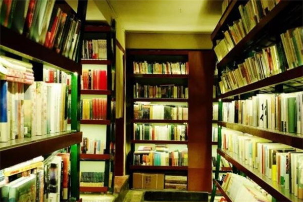 花山書店加盟