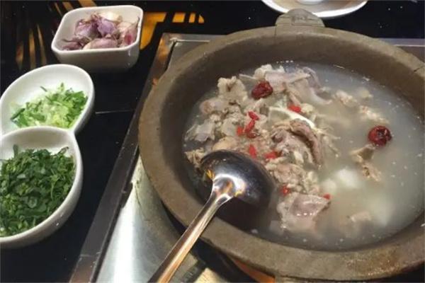 石鍋燉羊肉加盟
