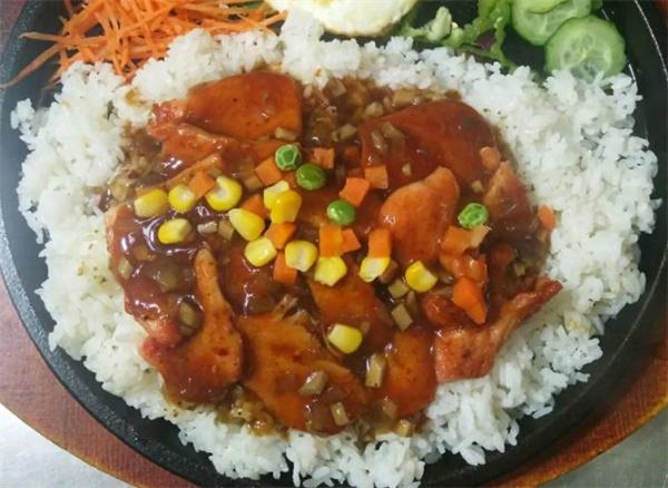 苗韻竹蓀鵝餐飲