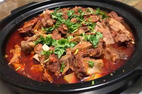 闖關(guān)東牛排牛尾鍋加盟