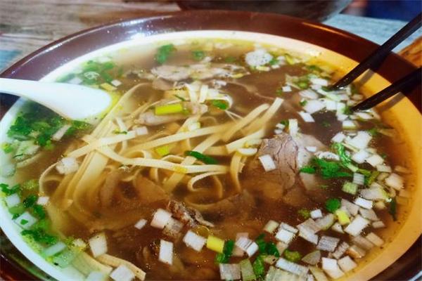 犇犇牛肉湯加盟