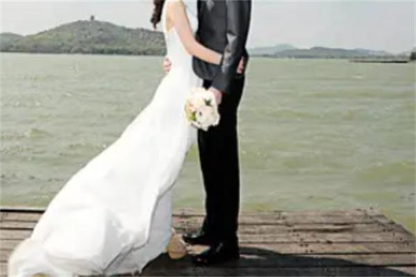 相親相愛婚紗攝影加盟