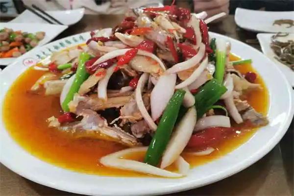 老太太椒麻雞加盟