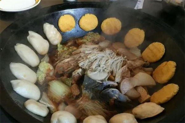 苗韻竹蓀鵝餐飲