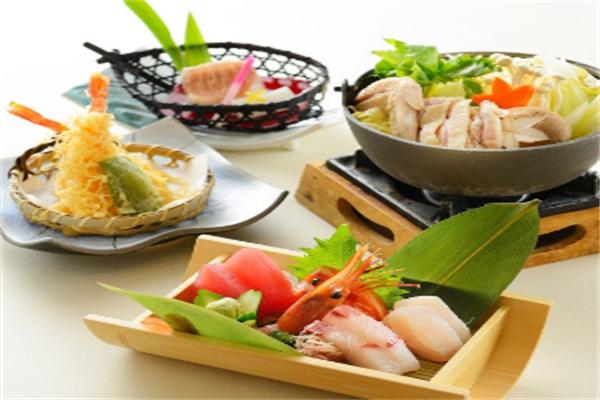 萬(wàn)年屋日本料理加盟