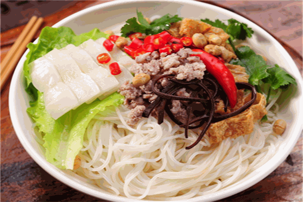 南蠻里過(guò)橋米線(xiàn)
