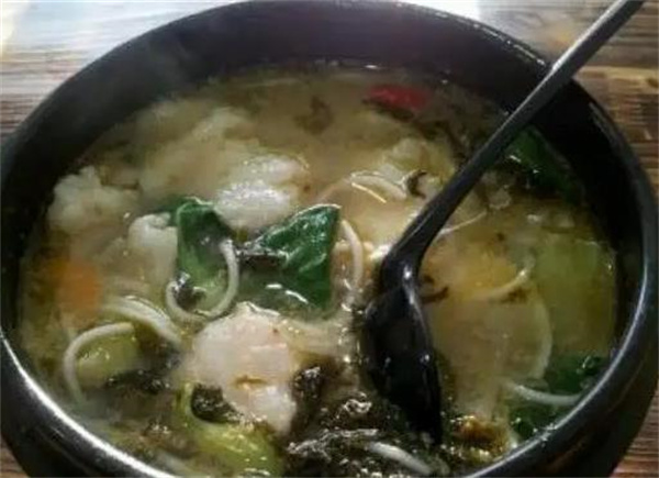 寶器鍋鍋酸菜魚米線
