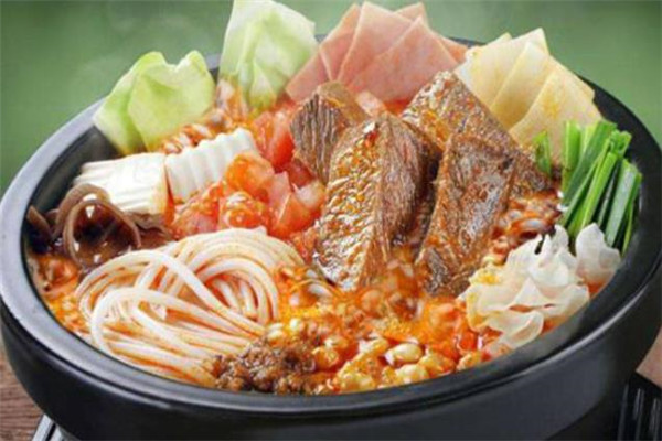 南蠻里過(guò)橋米線(xiàn)