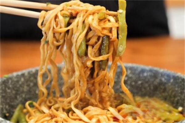 唐麥香燜面加盟