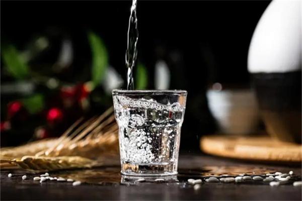 鐘祥酒業(yè)加盟