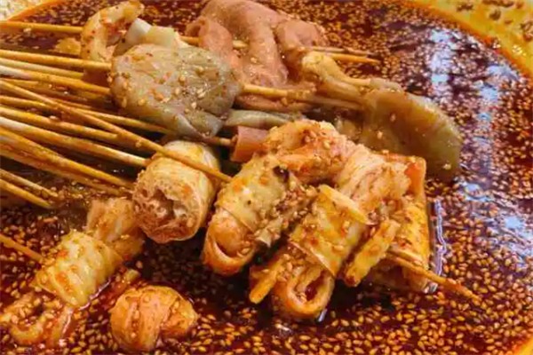 開杠缽缽雞冒鴨血加盟