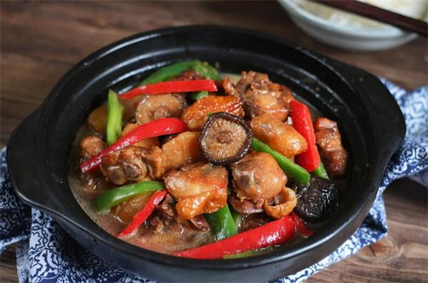 樂(lè)樂(lè)黃燜雞米飯