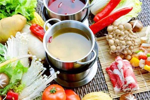 喜羊羊旋轉(zhuǎn)小火鍋加盟