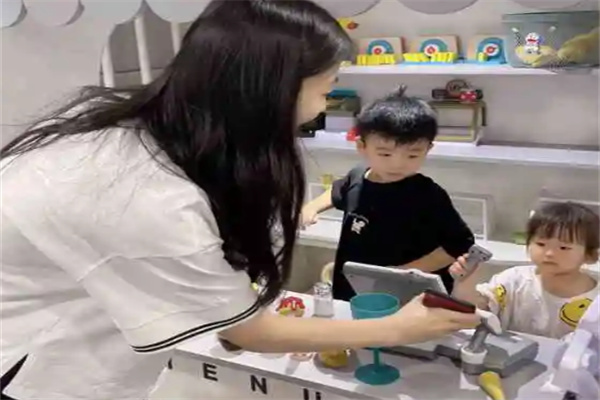 森林象親子餐廳加盟