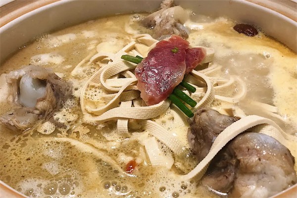 有骨氣筒骨砂鍋加盟