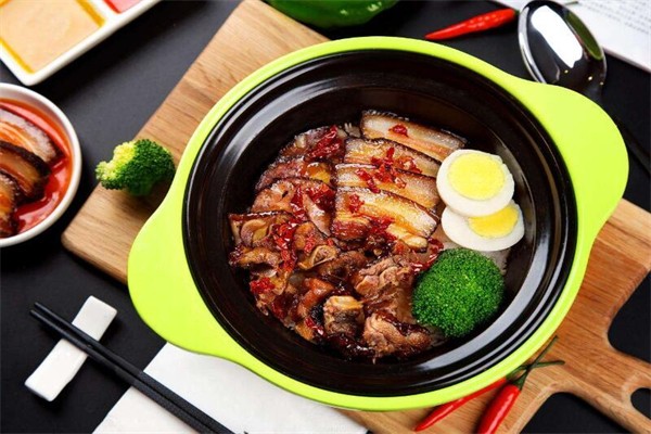 龍廣煲仔飯