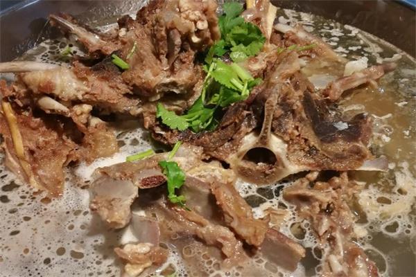銅鍋涮肉羊蝎子火鍋加盟