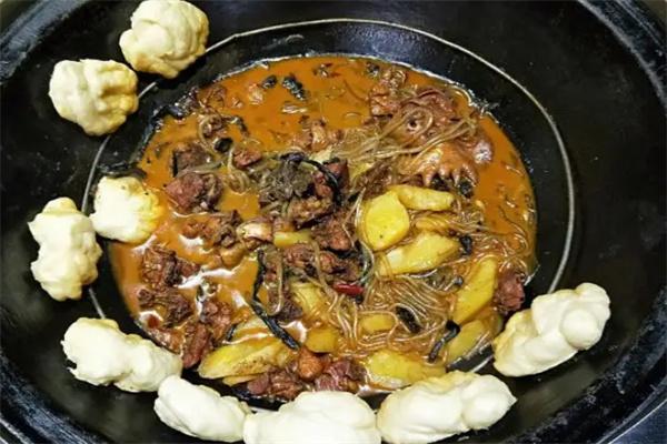 緣福鄉(xiāng)村鐵鍋燉加盟