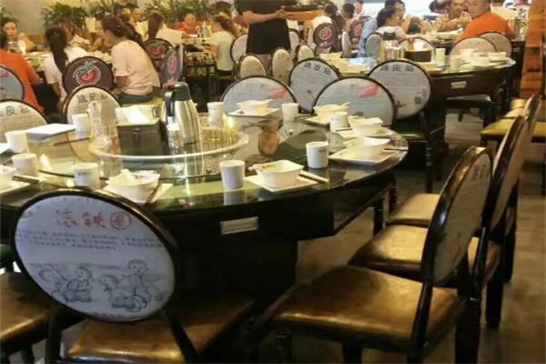 德湘小鎮(zhèn)主題餐廳加盟