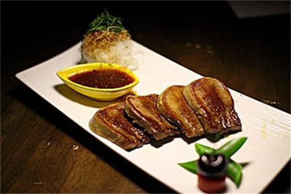 上青日本料理加盟