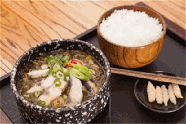 摸魚郎酸菜魚加盟