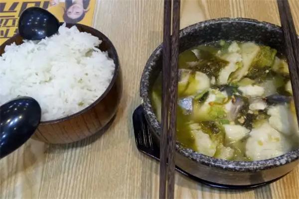 眾鮮云集酸菜魚(yú)米飯加盟