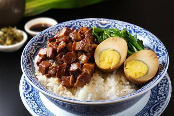 回香焗煲仔飯加盟