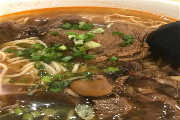 臺灣眷村牛肉面加盟