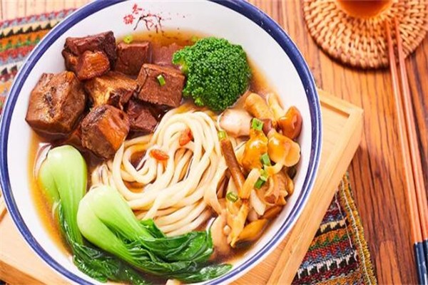 老農(nóng)家小面加盟
