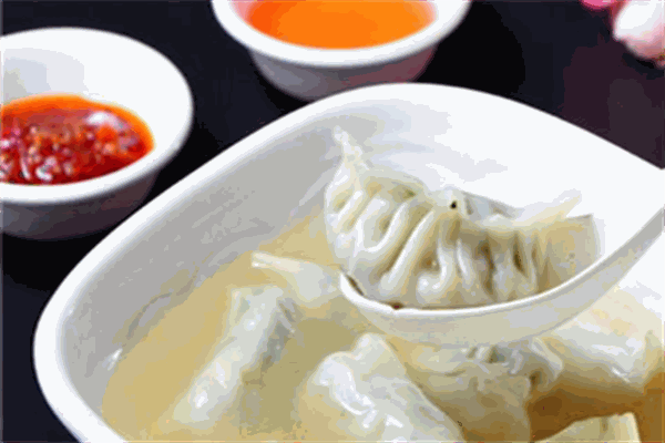 白胖水餃