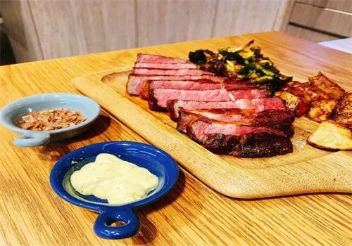 東北苗哥烤肉加盟