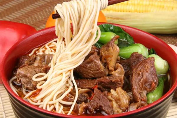獨炸王牛肉面加盟