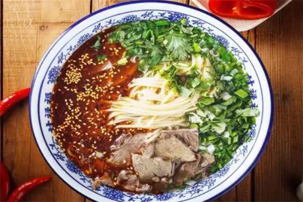 范老三牛肉面加盟