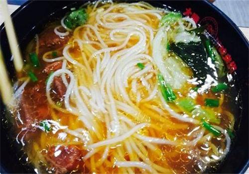 天蜀大嘴米線加盟
