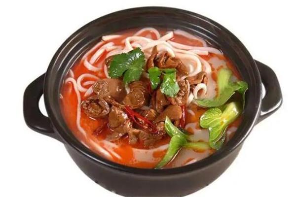 學(xué)智砂鍋面館